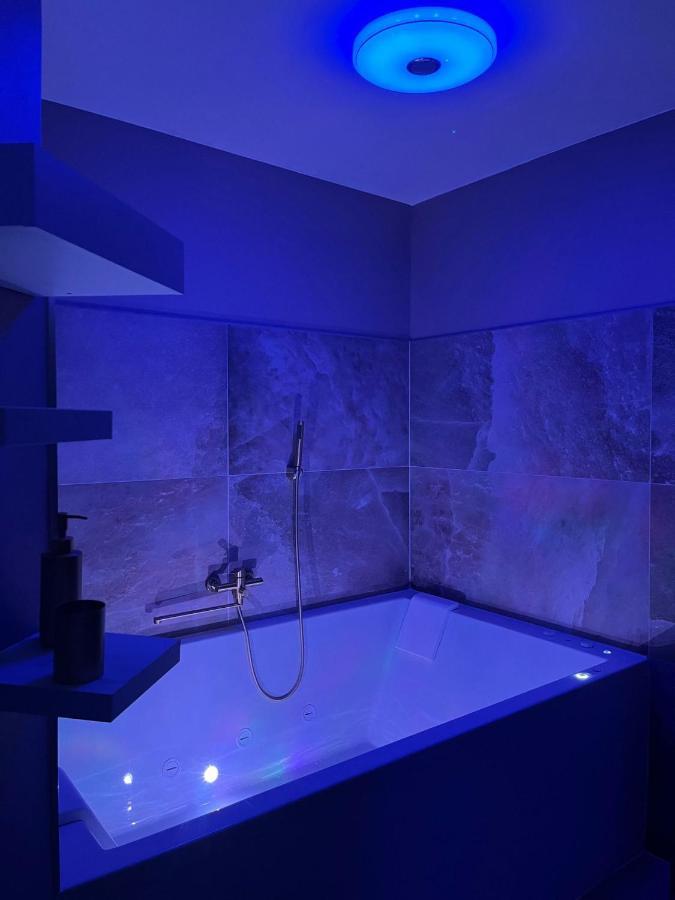 Love Room Mille Et Une Nuits Narbonne Ngoại thất bức ảnh